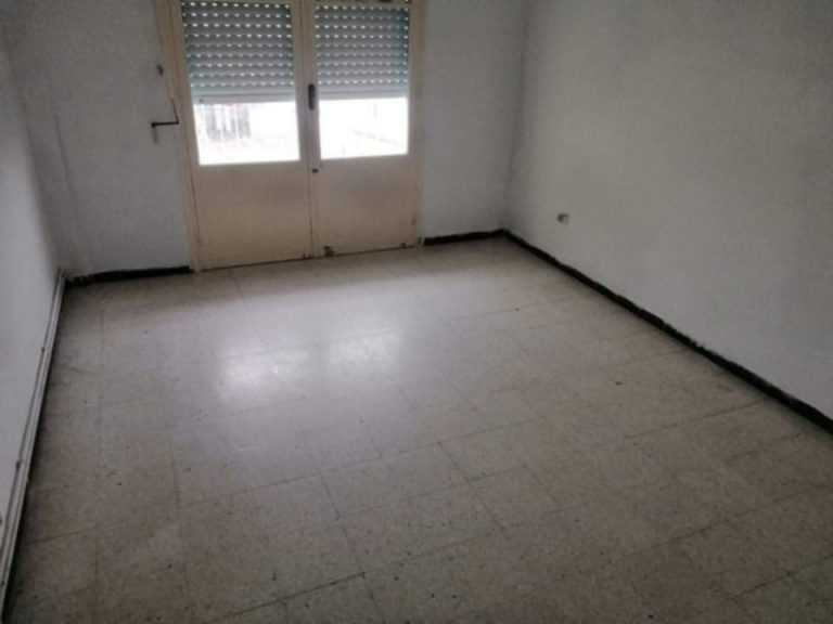 Appartement s3 au 3&eacute;me &eacute;tage &agrave; ariana centre