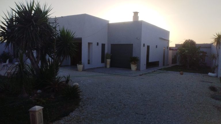 Une superbe villa &agrave; borj touil