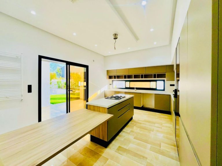 V625 villa prada 1 y