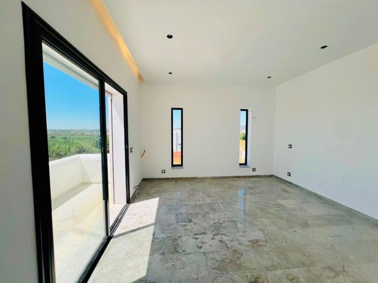 V652 villa aphrodite a