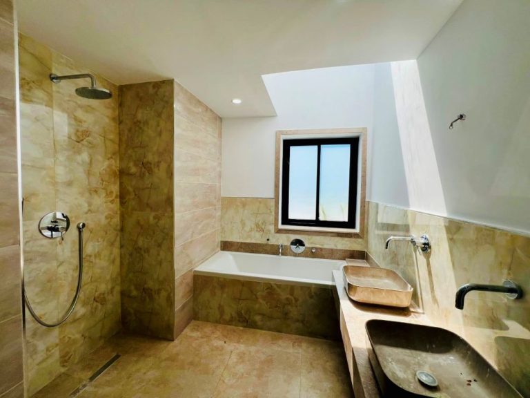 V652 villa aphrodite a