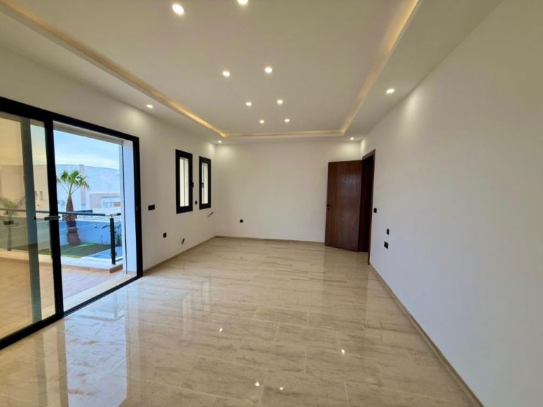 V597 villa oasis g