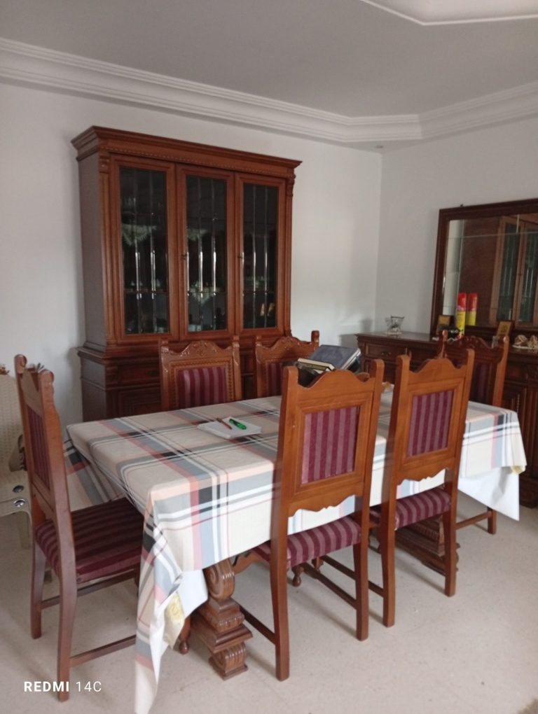 Salle &agrave; manger italienne