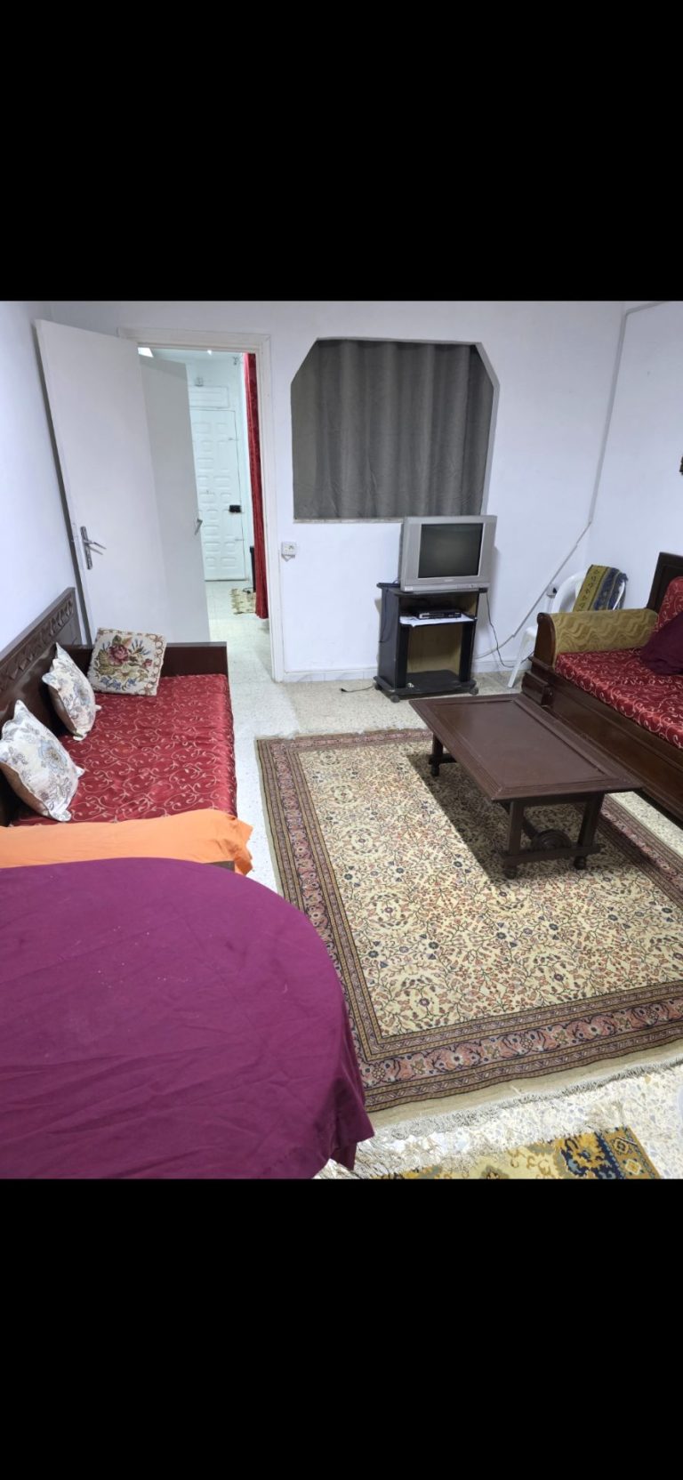 3 studios en face campus universitaire manar1