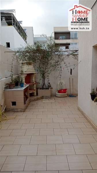 Immeuble zmorod à rades plage