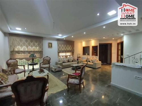 Villa karasu &agrave; boumhal el bassatine