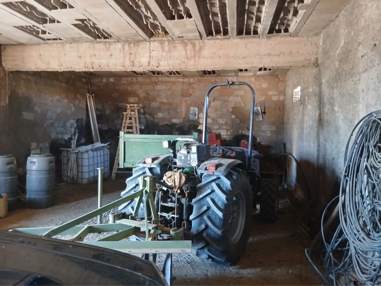 Ferme agricole de 10 hectares avec 1 500 oliviers