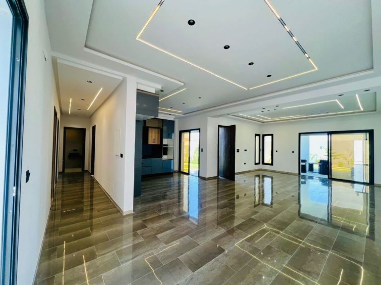 V654 villa celine