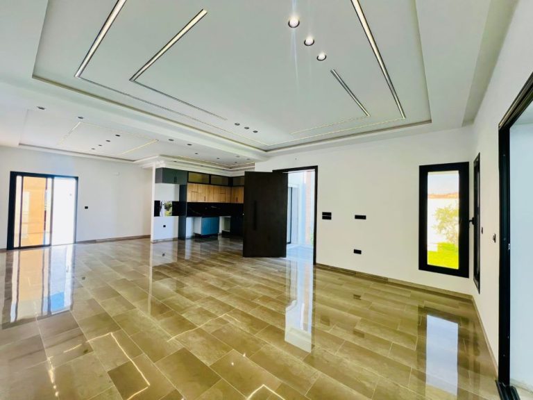 V654 villa celine t