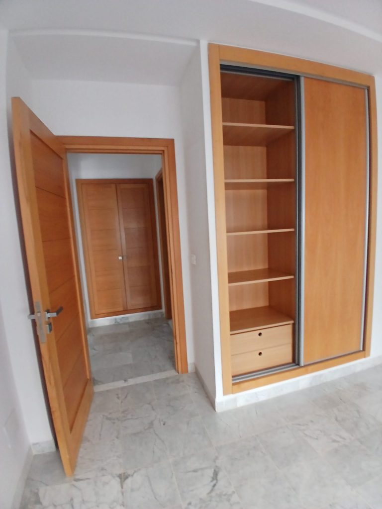 Appartement s1 cite faouz avec parking
