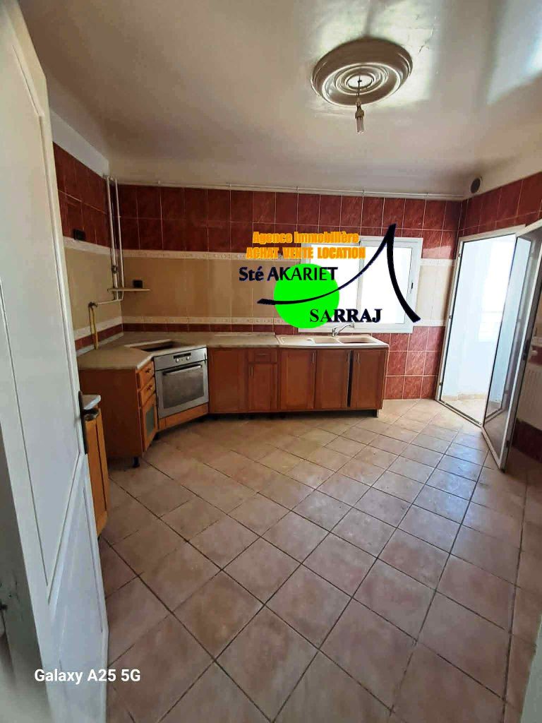 Appartement s3 avenue yasser arafat sahloul 1