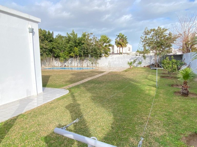 Villa &agrave; soukra