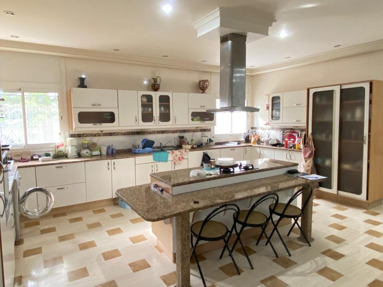 Villa &agrave; soukra