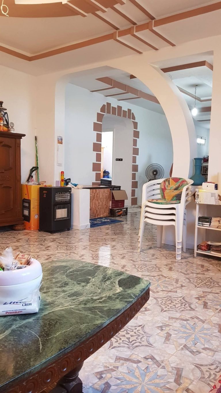 Villa ds 1000m2 près de la mer