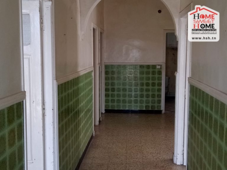 Etage de villa tiras à bardo