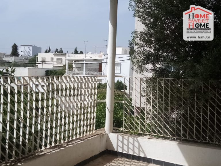 Etage de villa tiras à bardo