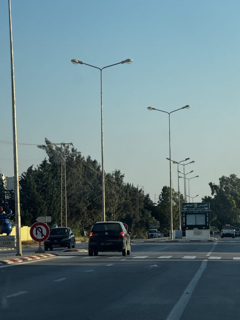 Terrain constructible a 100 m de yasmine hammamet