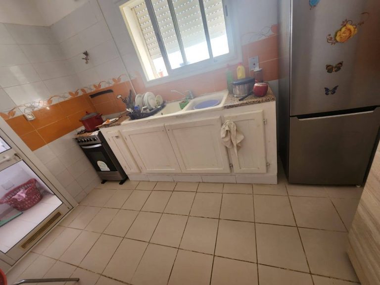Appartement en face magasin g&eacute;n&eacute;rale