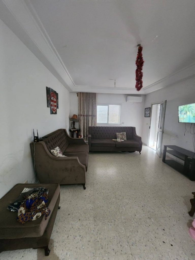 Appartement en face magasin g&eacute;n&eacute;rale