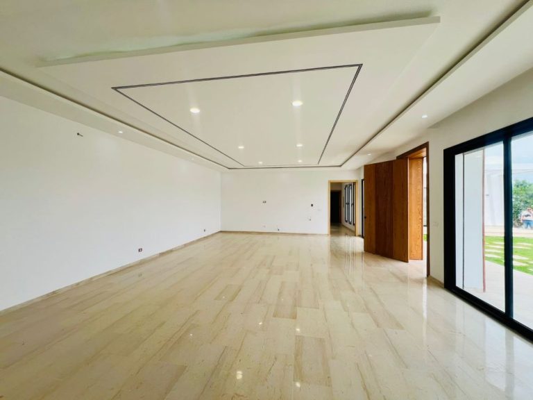 V600 villa yanis sd