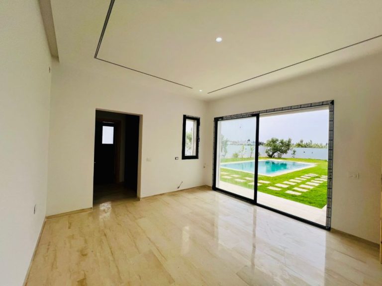 V600 villa yanis sd