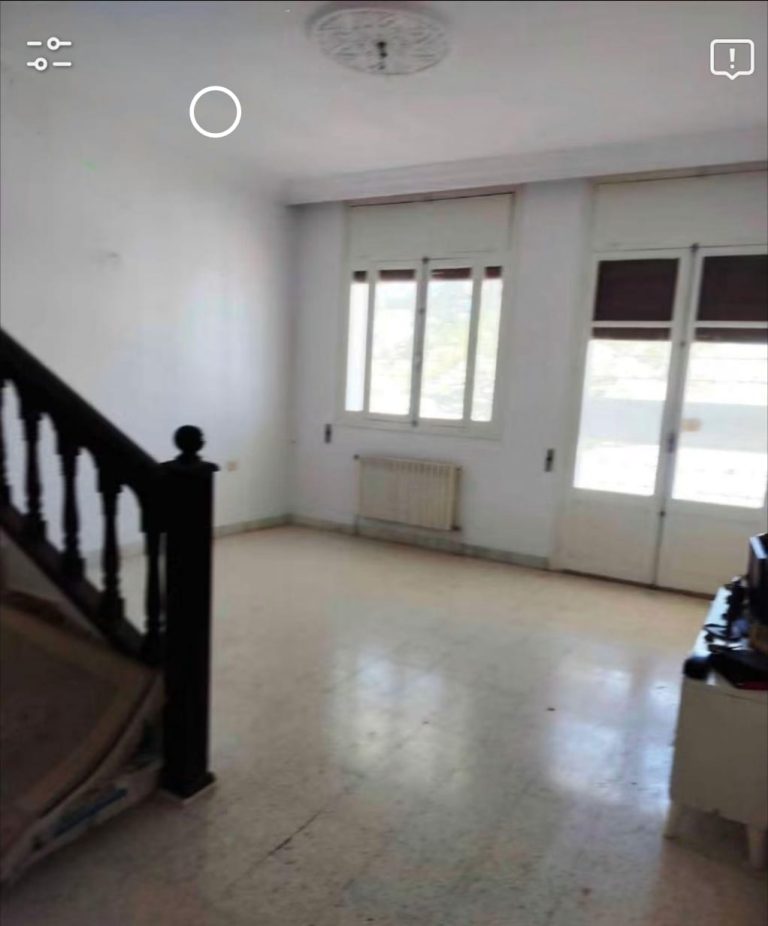 Villa de 900 m2 &agrave; cit&eacute; zahra sousse