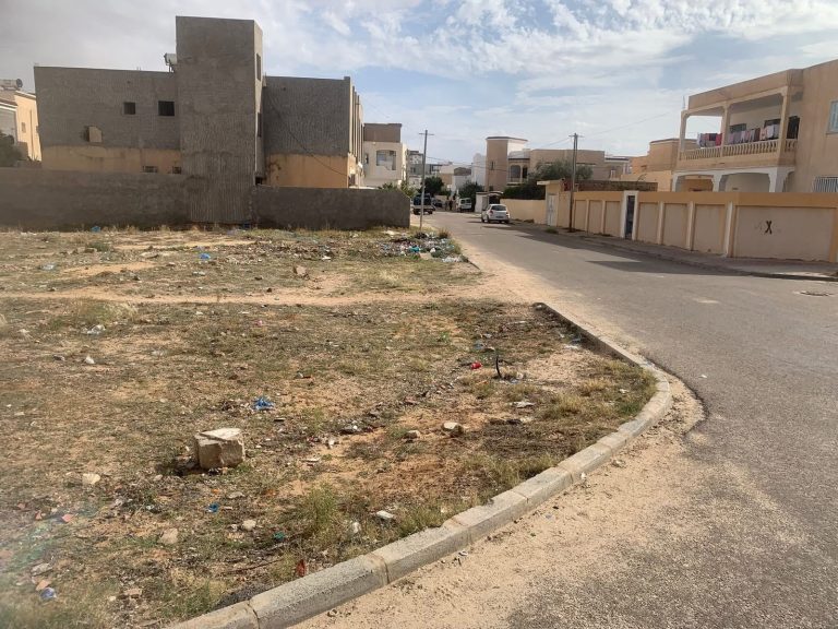 Terrain r&eacute;sidentiel &agrave; sidi bouzid hay el wouroud