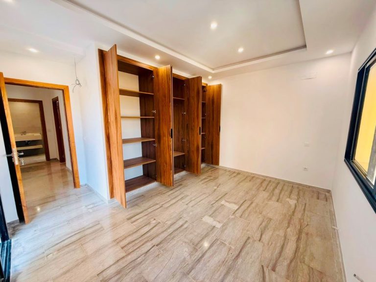 V577 villa luna 1 is