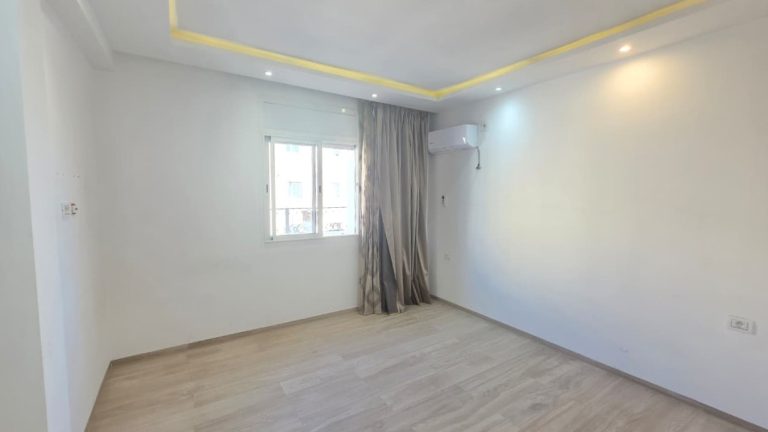 Appartement s2 avec terrasse a menzah 7bis