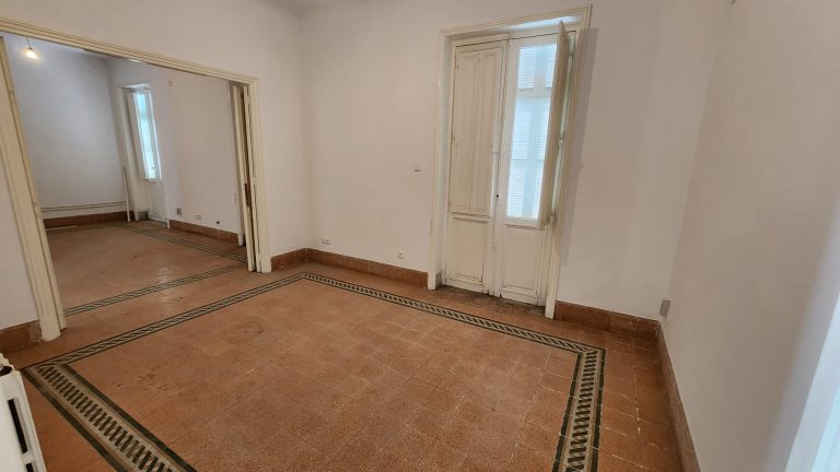 Appartement s4 pr&egrave;s march&eacute; central