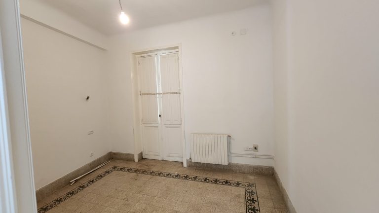 Appartement s4 pr&egrave;s march&eacute; central