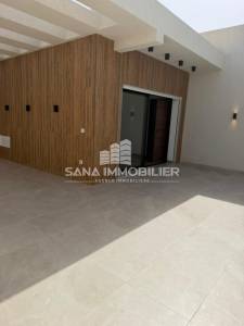 A villa de luxe avec piscine ref581a