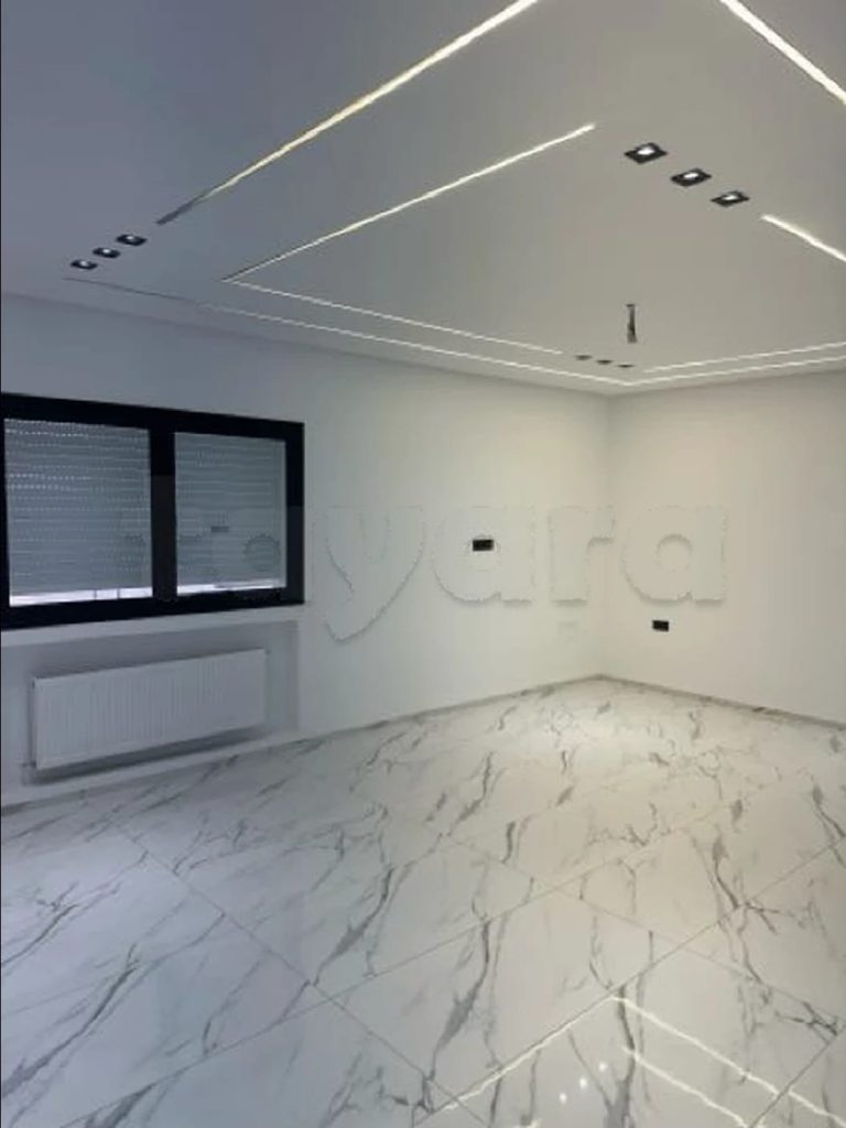 Villa plus &eacute;tage toute neuf a hammam sousse