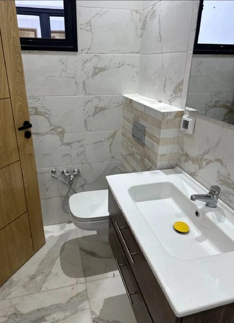 Villa plus &eacute;tage toute neuf a hammam sousse