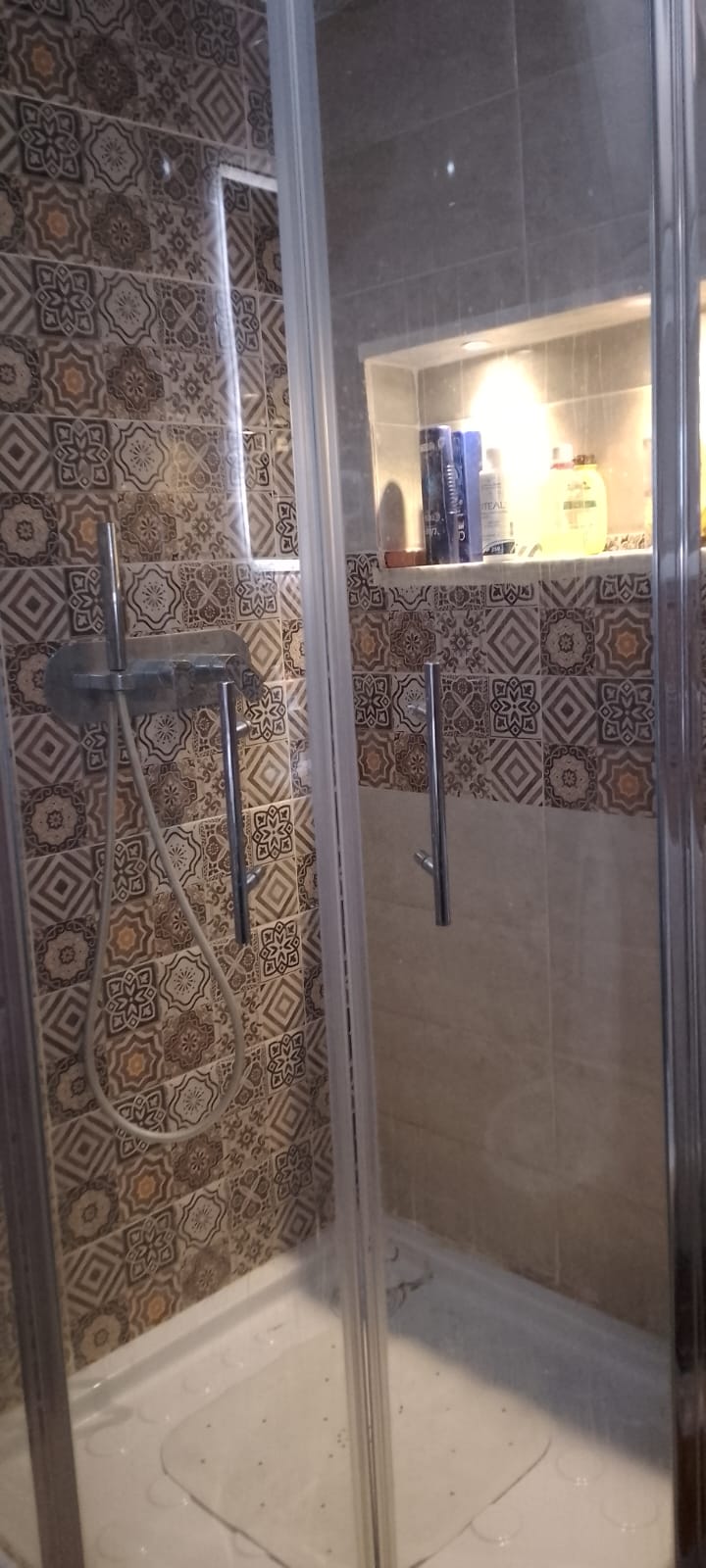 Apartment a beb el khadra centre ville