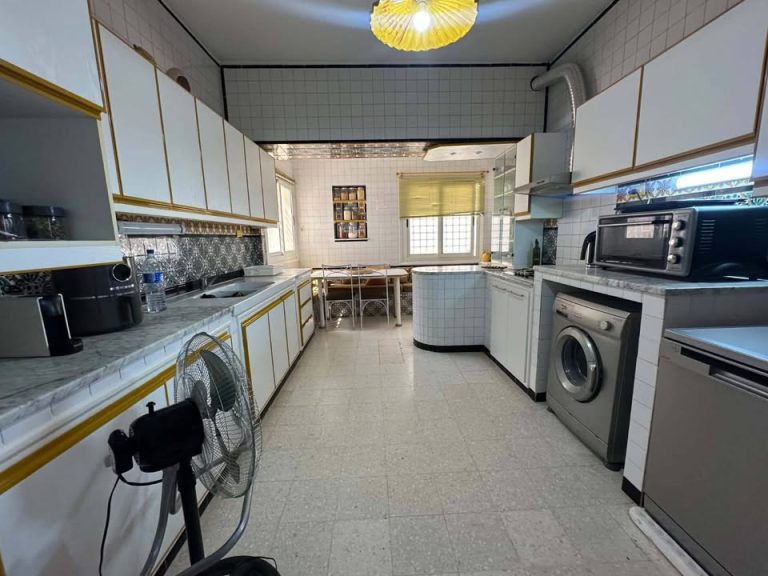 Tres joli villa menzah 9b