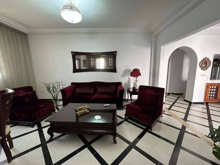 Tres joli villa menzah 9b