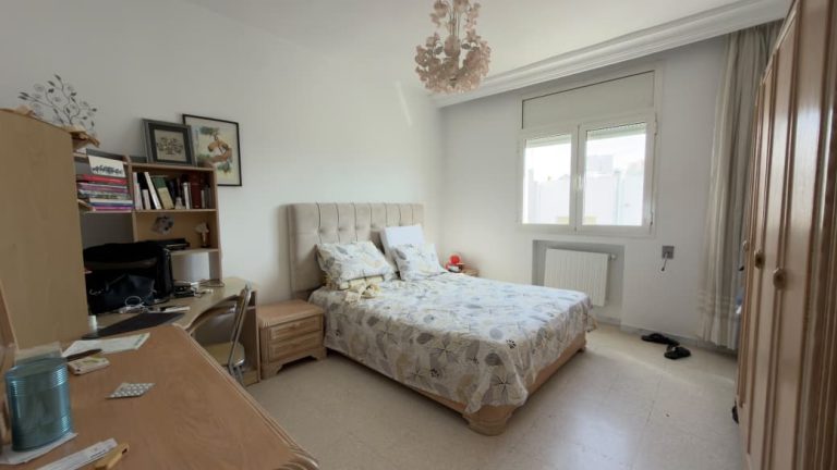 Appartement s3 de 131 m a cite ennasr