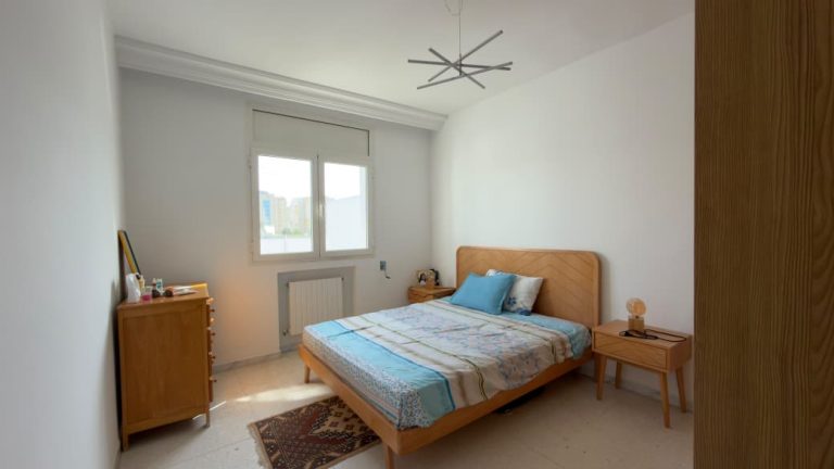 Appartement s3 de 131 m a cite ennasr