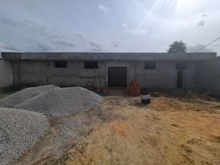 A un terrain de 337m2 lotissement eleuch