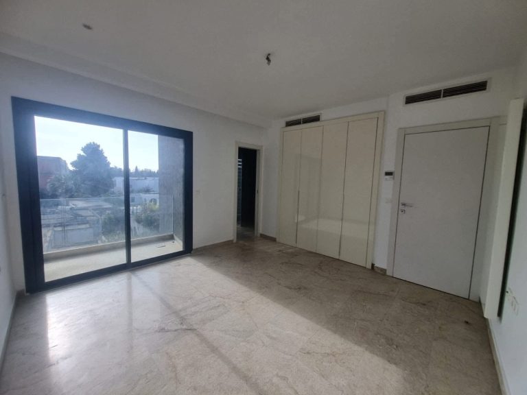Triplex la soukra 1400 md