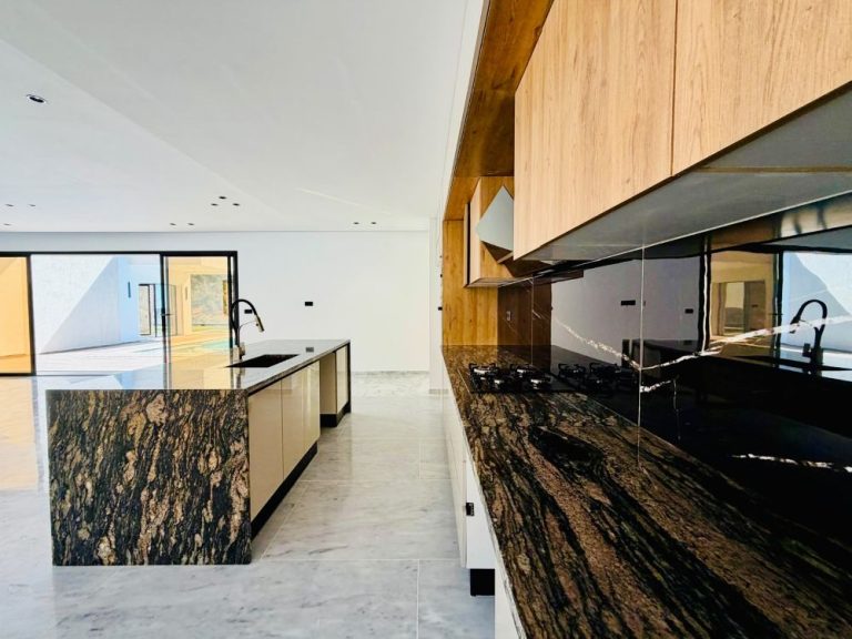 V640 villa reflet g