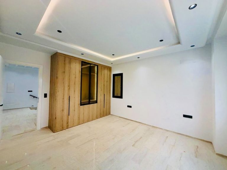 V683 villa barcelone 2 q